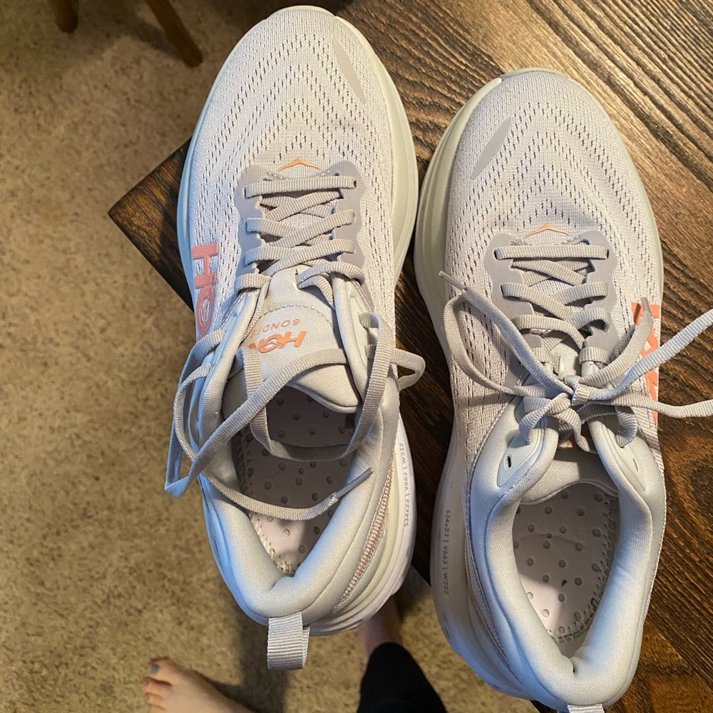 Hoka Bondi 8